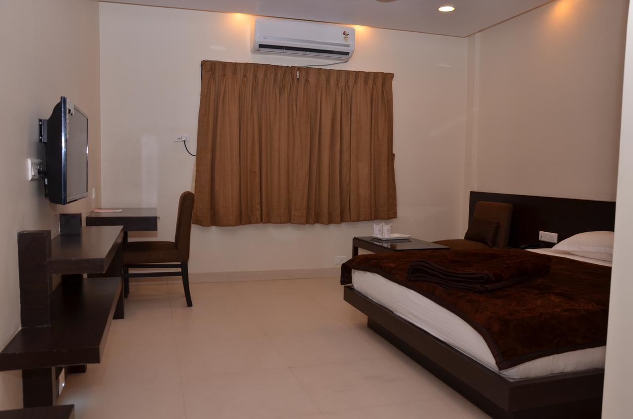Hotel Mohini Royal Jharsuguda Exterior foto